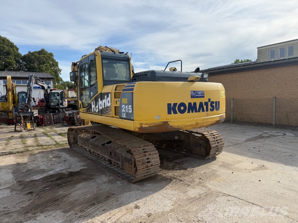 Komatsu HB215LC-1 Εκσκαφείς με ερπύστριες
