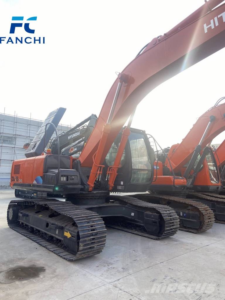 Hitachi ZX 240 Εκσκαφείς με ερπύστριες