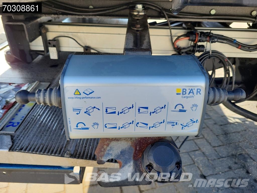 Schmitz Cargobull NKS*SCB*S3B Tail lift نصف مقطورات بدرجة حرارة قابلة للضبط