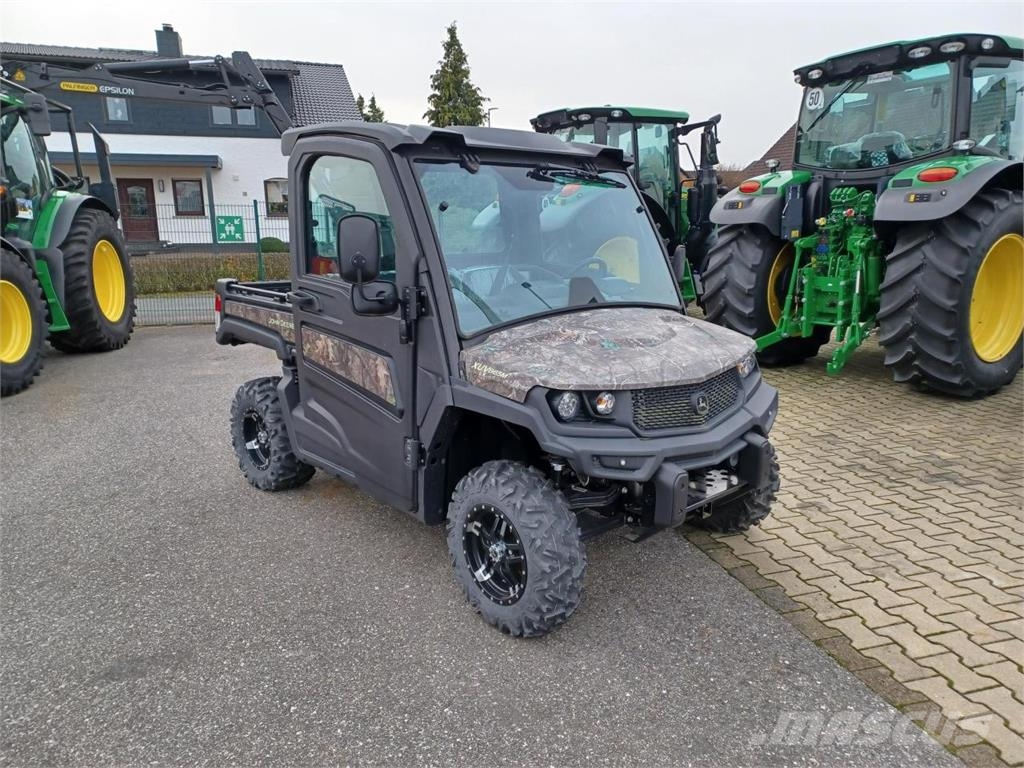 John Deere XUV 865M UTVs