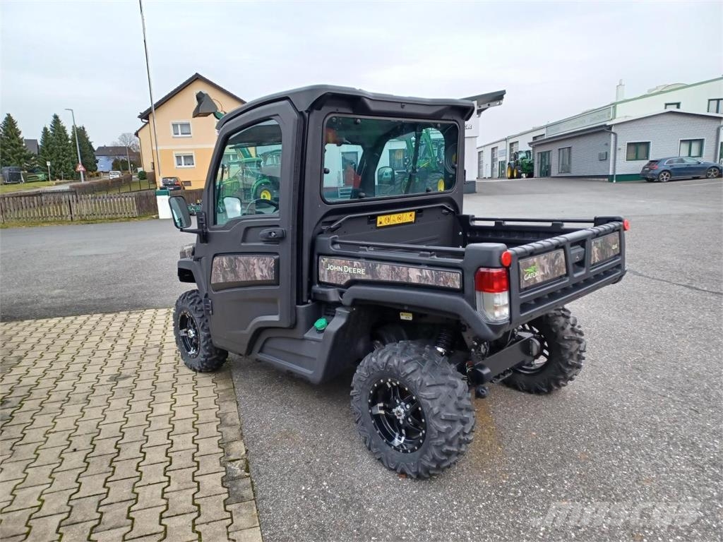 John Deere XUV 865M UTVs