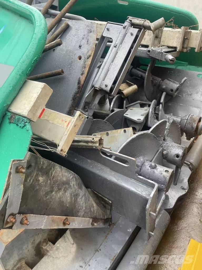 Vögele Super 2100-3L Handling and placing equipment