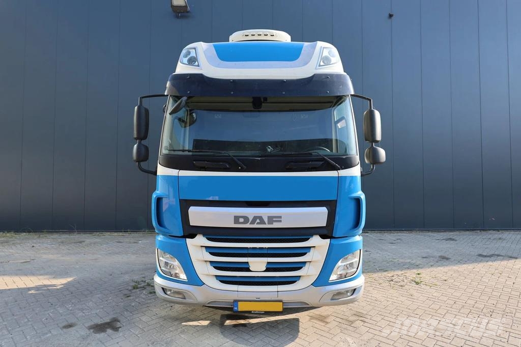 DAF CF 400 6x2 SpaceCab Sadulveokid