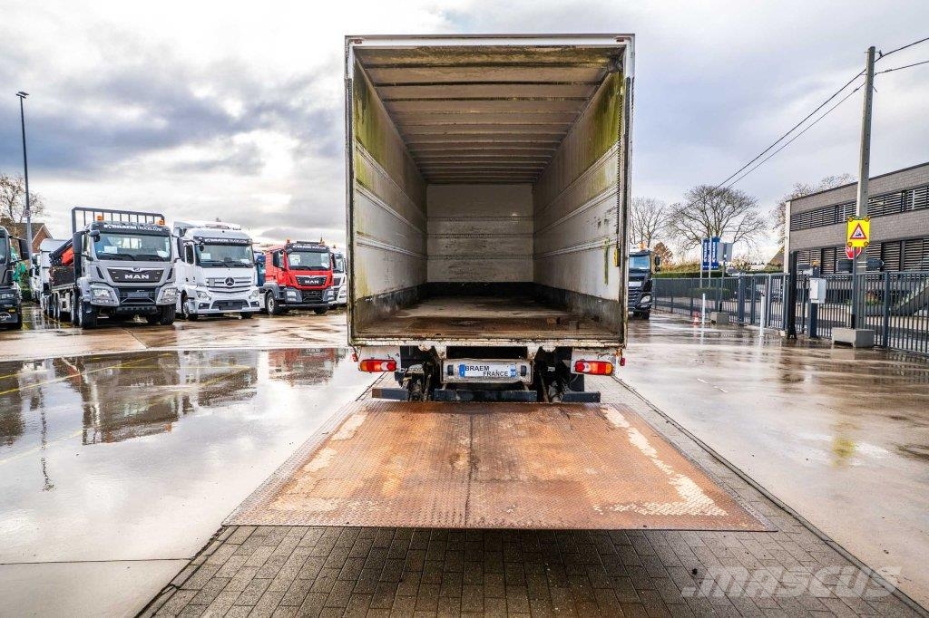 Renault MIDLUM 220 (16T)+ DHOLLANDIA 2T. Box trucks