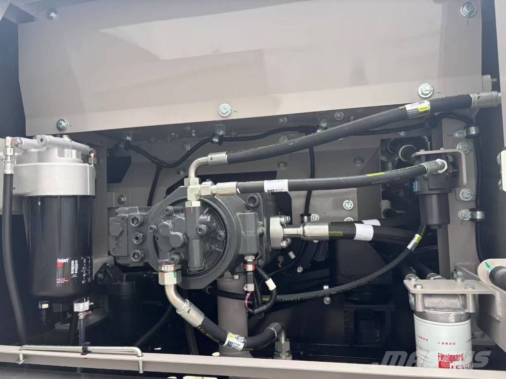 Zoomlion ZE 215 G 中型挖土機/掘鑿機/挖掘機 7t-12t