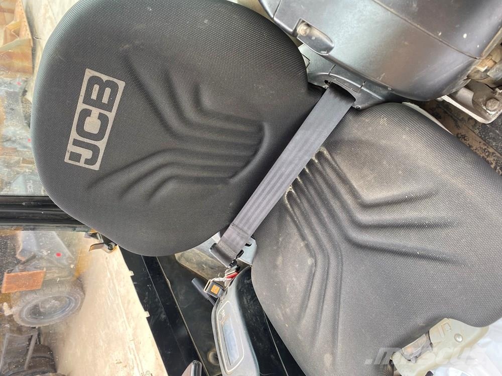 JCB 8026 CTS Mini bagri <7t