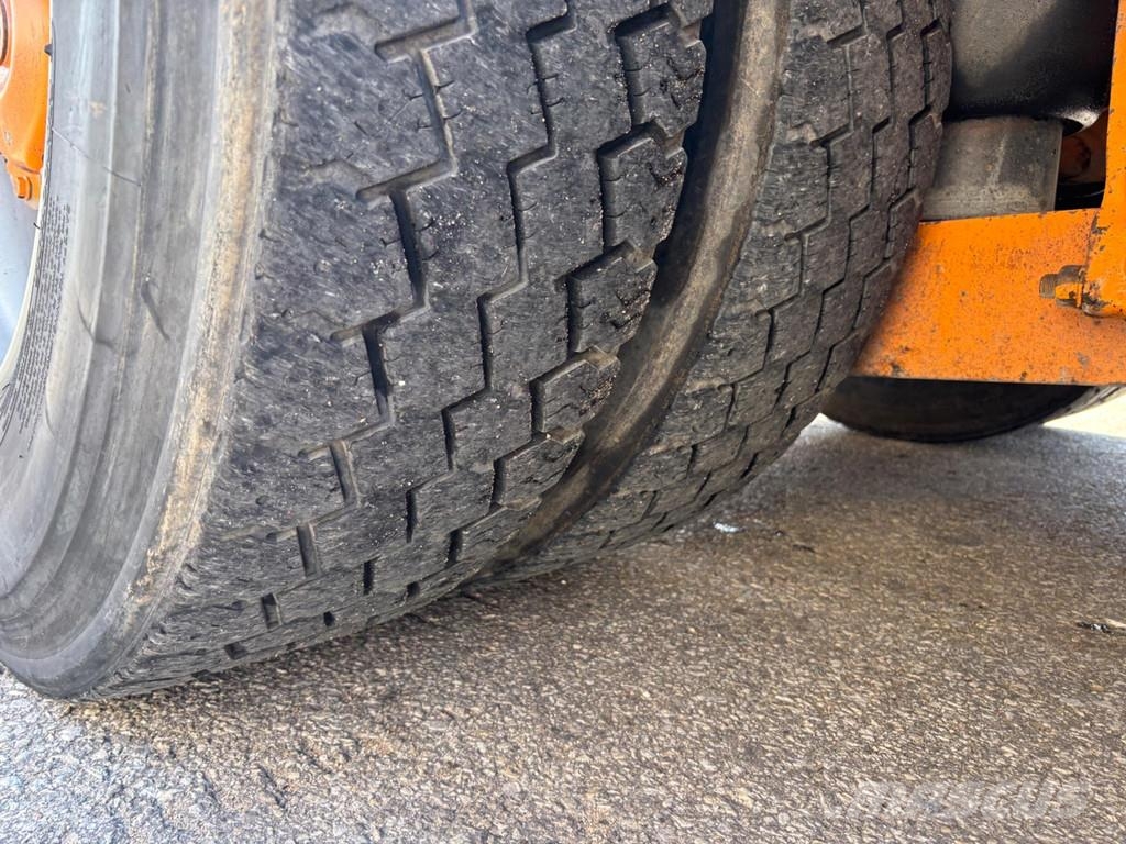 Mercedes-Benz AROCS 3251 TRIDEM 8x4*4 EURO6 + JOAB 1470mm Camiones polibrazo