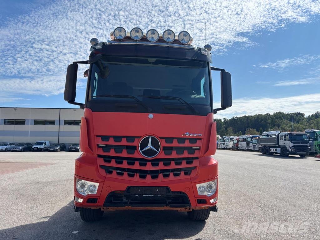 Mercedes-Benz AROCS 3251 TRIDEM 8x4*4 EURO6 + JOAB 1470mm Camiones polibrazo