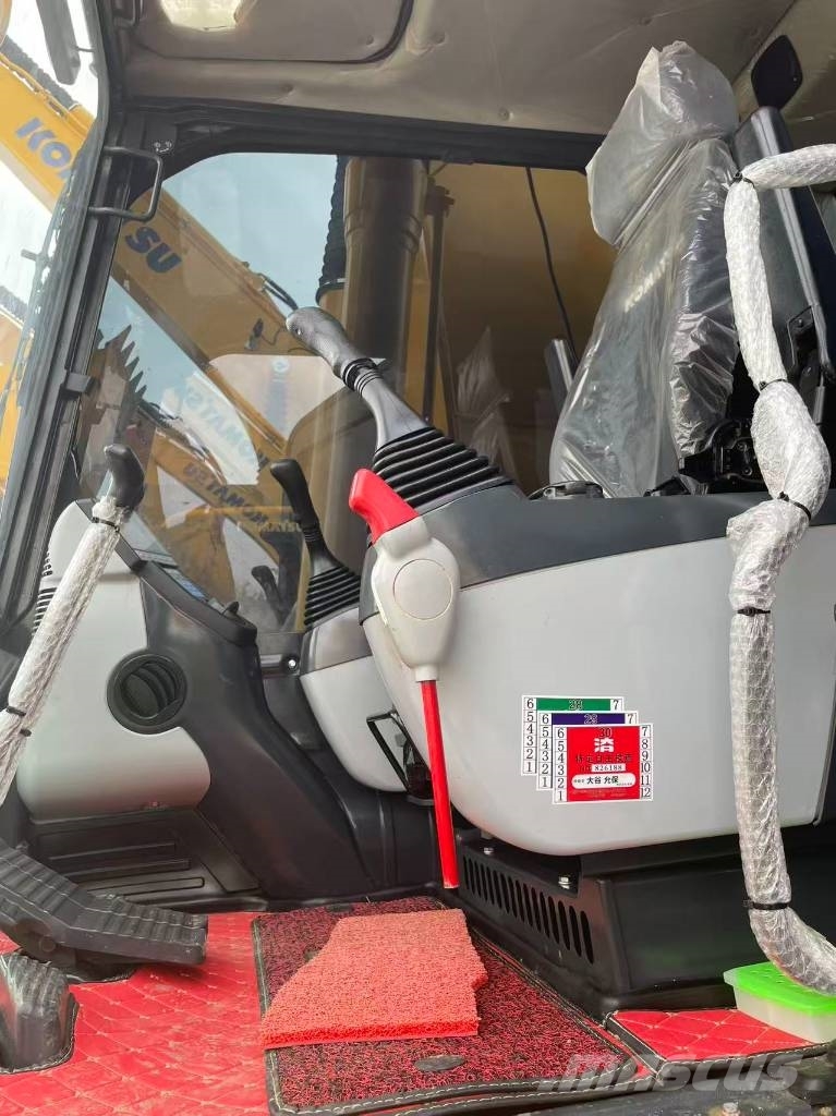 Komatsu PC 220-8 Εκσκαφείς με ερπύστριες