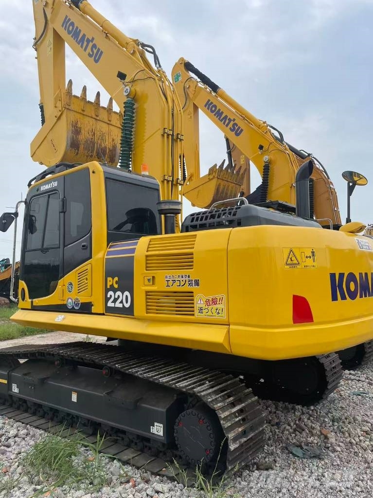 Komatsu PC 220-8 Εκσκαφείς με ερπύστριες