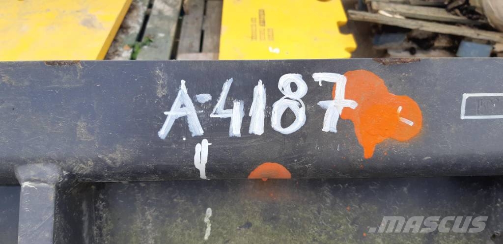 Volvo 4in1 Schaufel L20P #A-4187 Cucharones