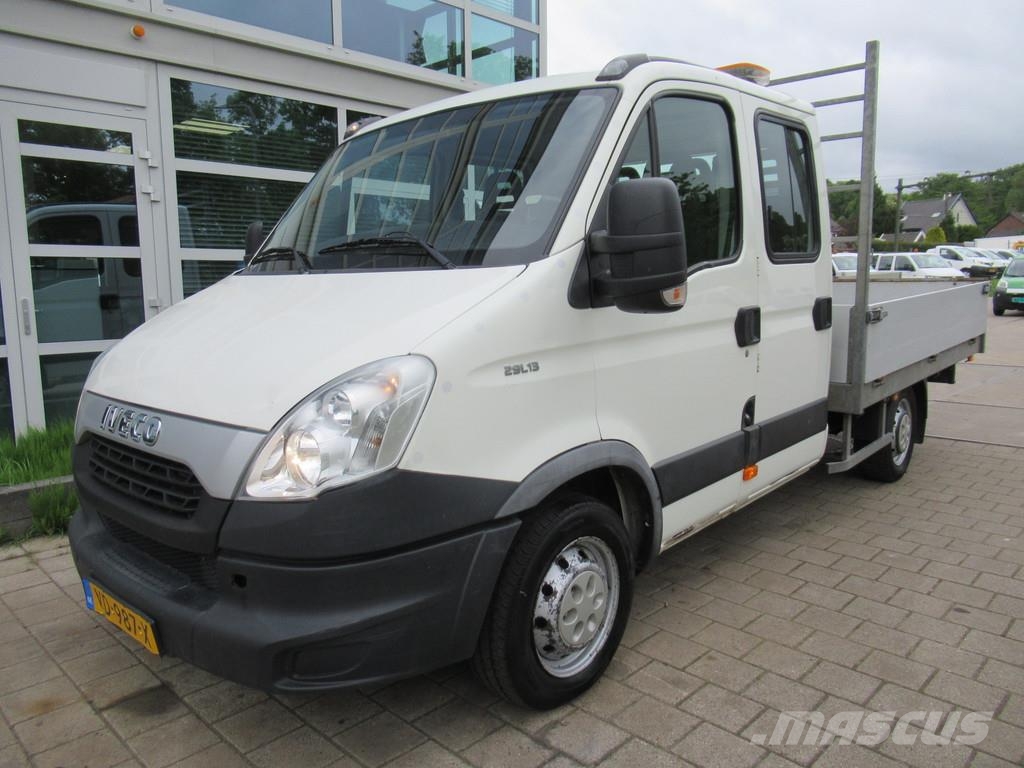 Iveco Daily 29L13 2.3HPi 93KW 345 DOKA Dubbelcabine Furgonetas caja abierta