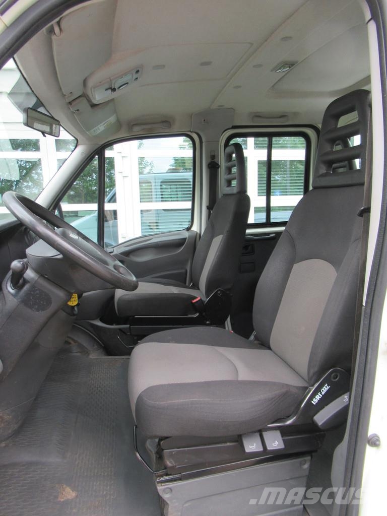 Iveco Daily 29L13 2.3HPi 93KW 345 DOKA Dubbelcabine Furgonetas caja abierta