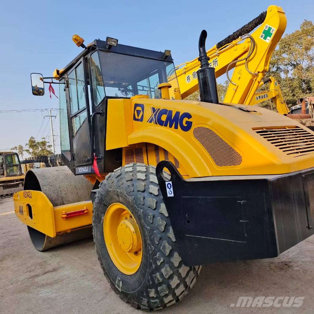 XCMG XS143J Plenty of road roller in stock Egydobos hengerek
