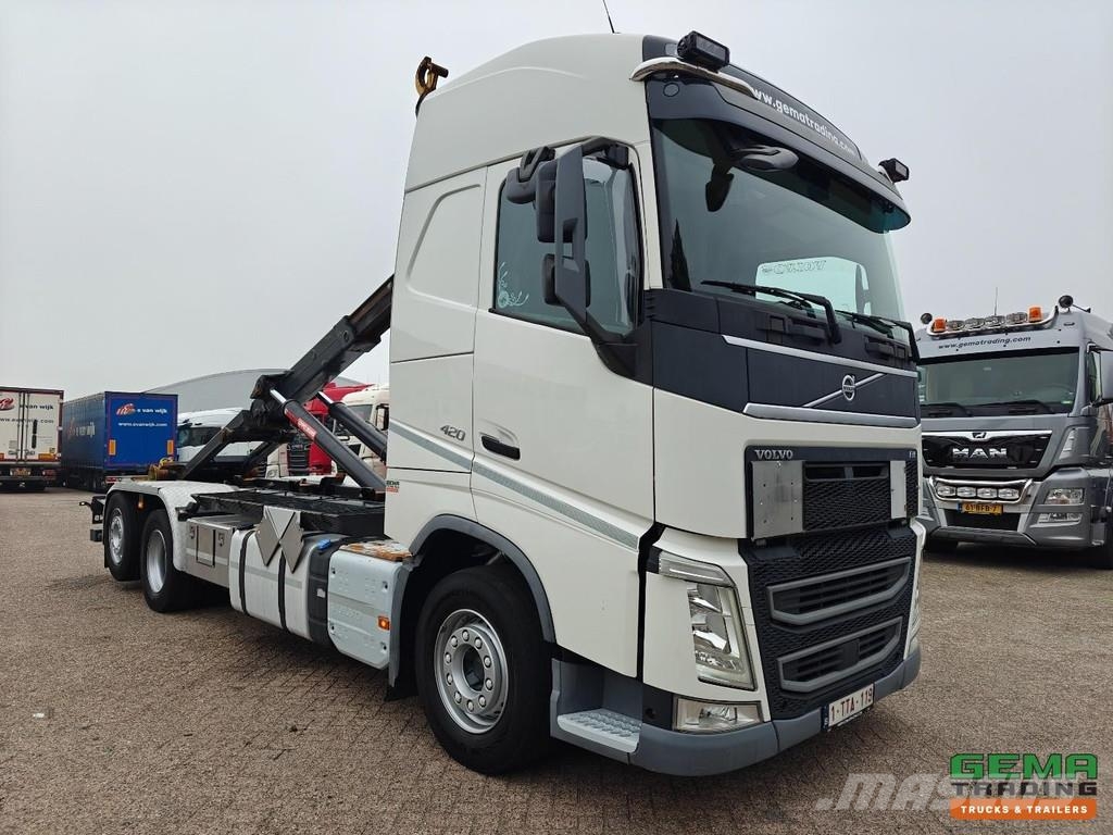 Volvo FH420 6x2/4 GlobeTrotter Euro6 - Hiab 21T Hooklift Rol kiper kamioni sa kukom za podizanje tereta
