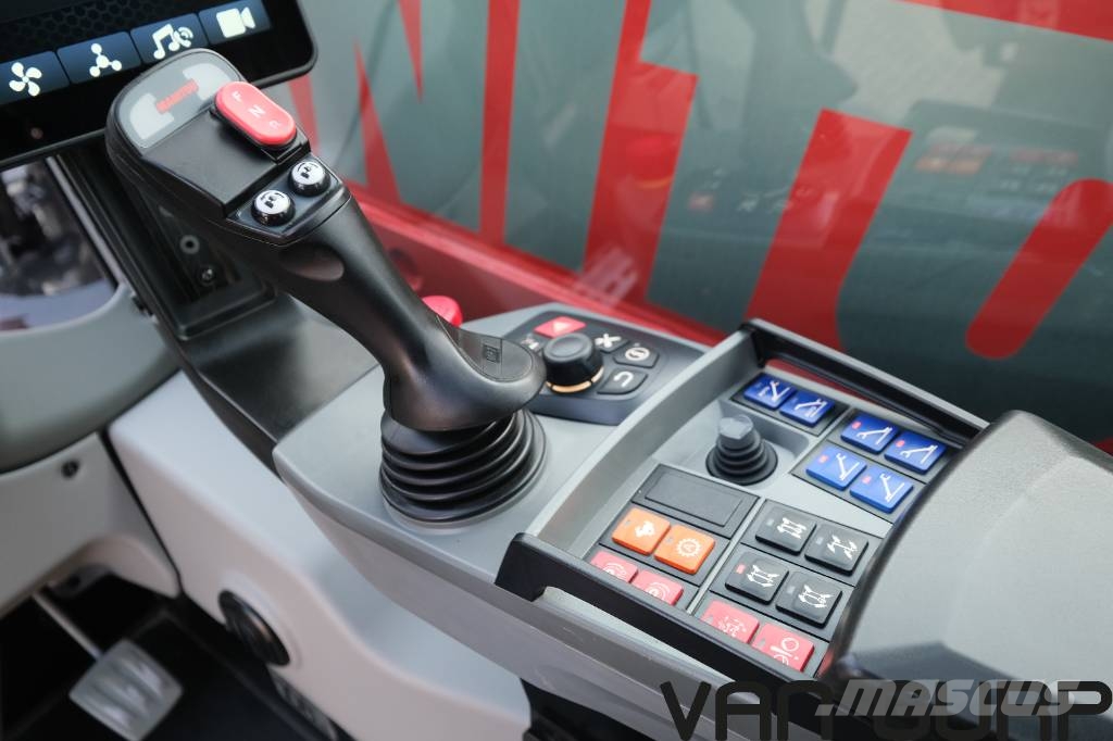 Manitou MRT 2260 | 2022 | 1070h | 40km/h | A/C | Chariot télescopique