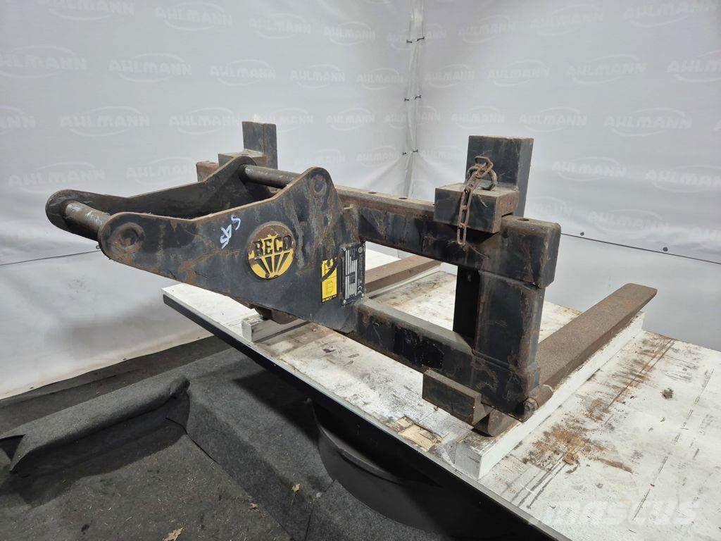 S45 Palletvorkinstallatie Engcon Çatallar
