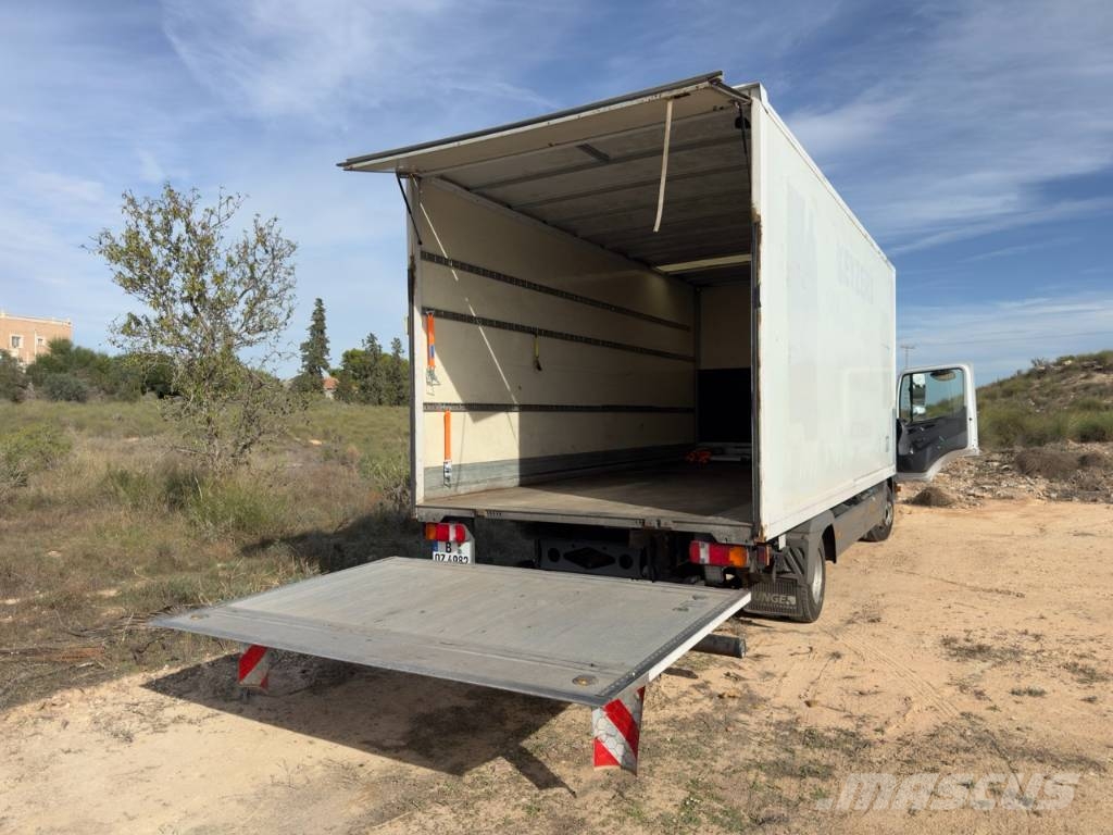 Mercedes-Benz Atego 818 Kastenaufbau