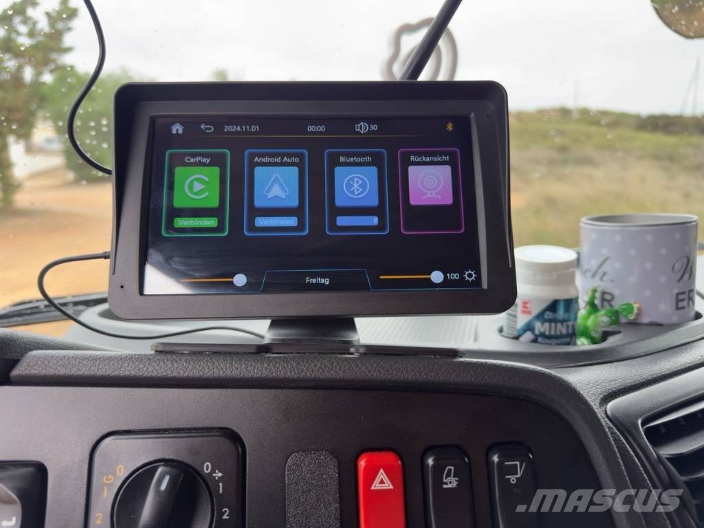 Mercedes Benz Atego 818 Bakwagens met gesloten opbouw