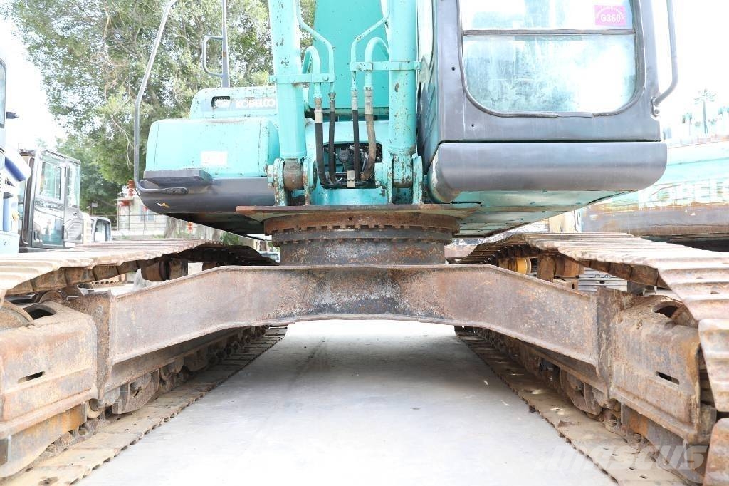 Kobelco SK 210-8 Гусеничные экскаваторы