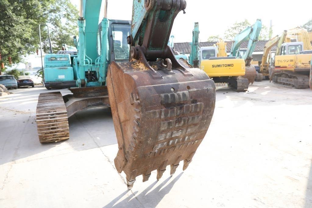 Kobelco SK 210-8 Гусеничные экскаваторы