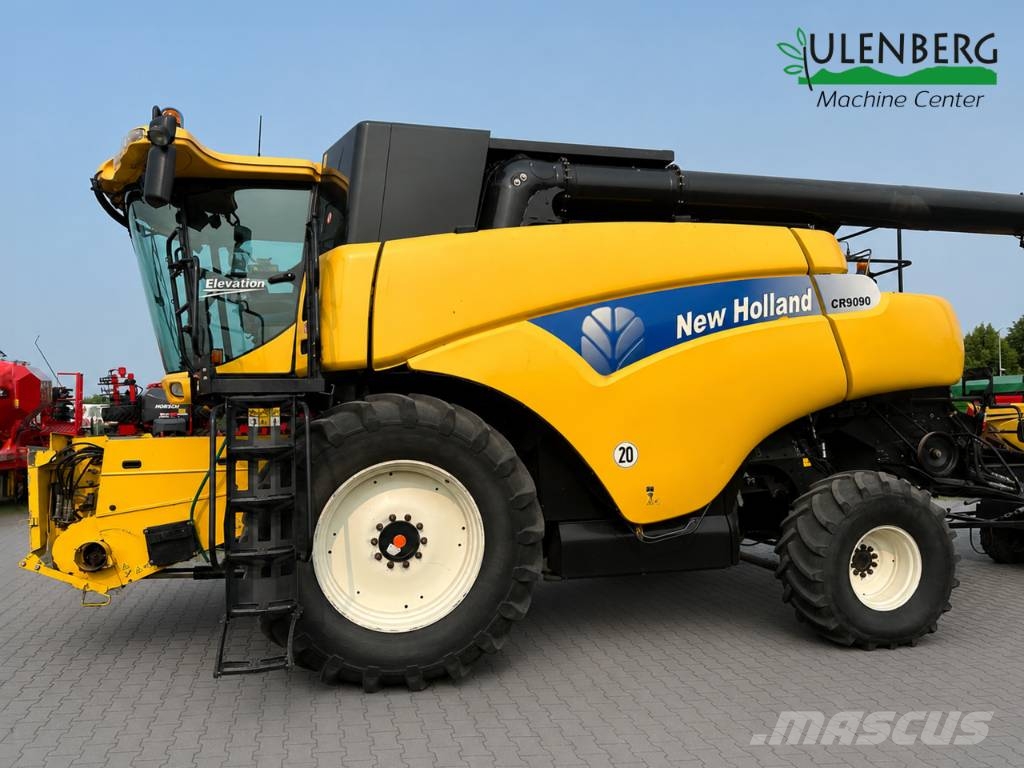 New Holland CR 9090 حصادات