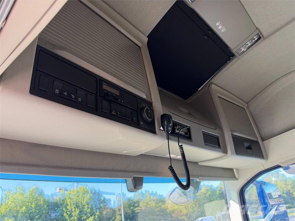 Volvo FH16 750 autom.kasettiyhdistelmä Savivarčių priekabų vilkikai