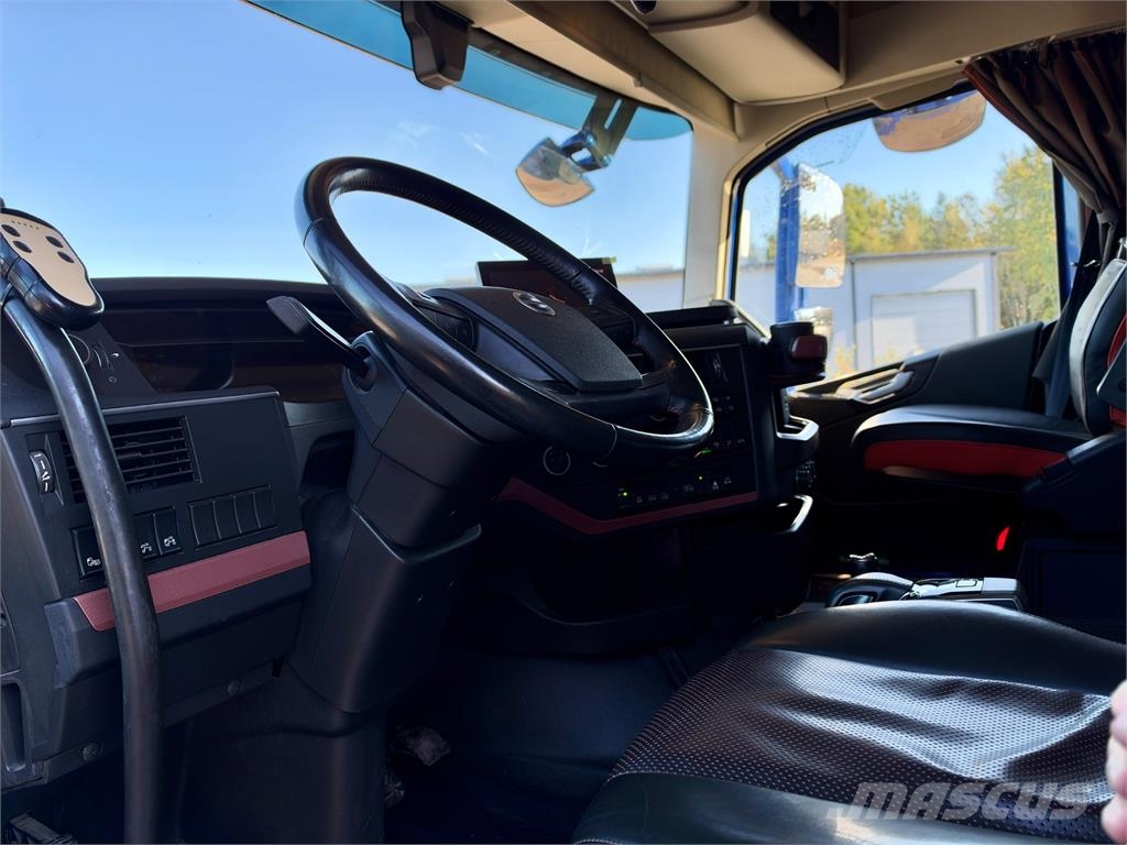Volvo FH16 750 autom.kasettiyhdistelmä Savivarčių priekabų vilkikai
