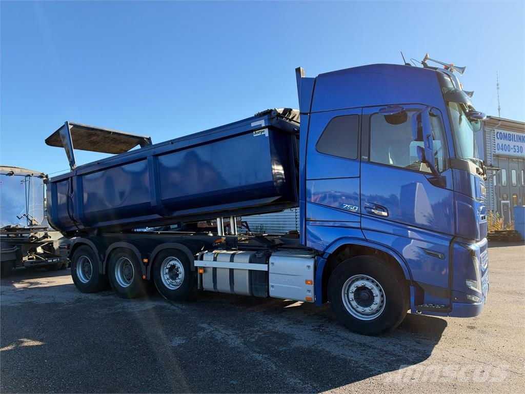 Volvo FH16 750 autom.kasettiyhdistelmä Savivarčių priekabų vilkikai