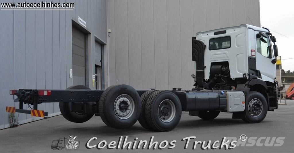 Renault T 440  6x2 Camiones con chasís y cabina