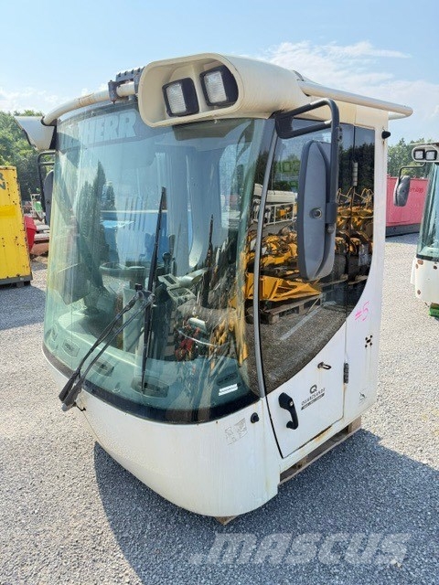 Liebherr L 566 2Plus2 USED CAB كابينة والداخلية