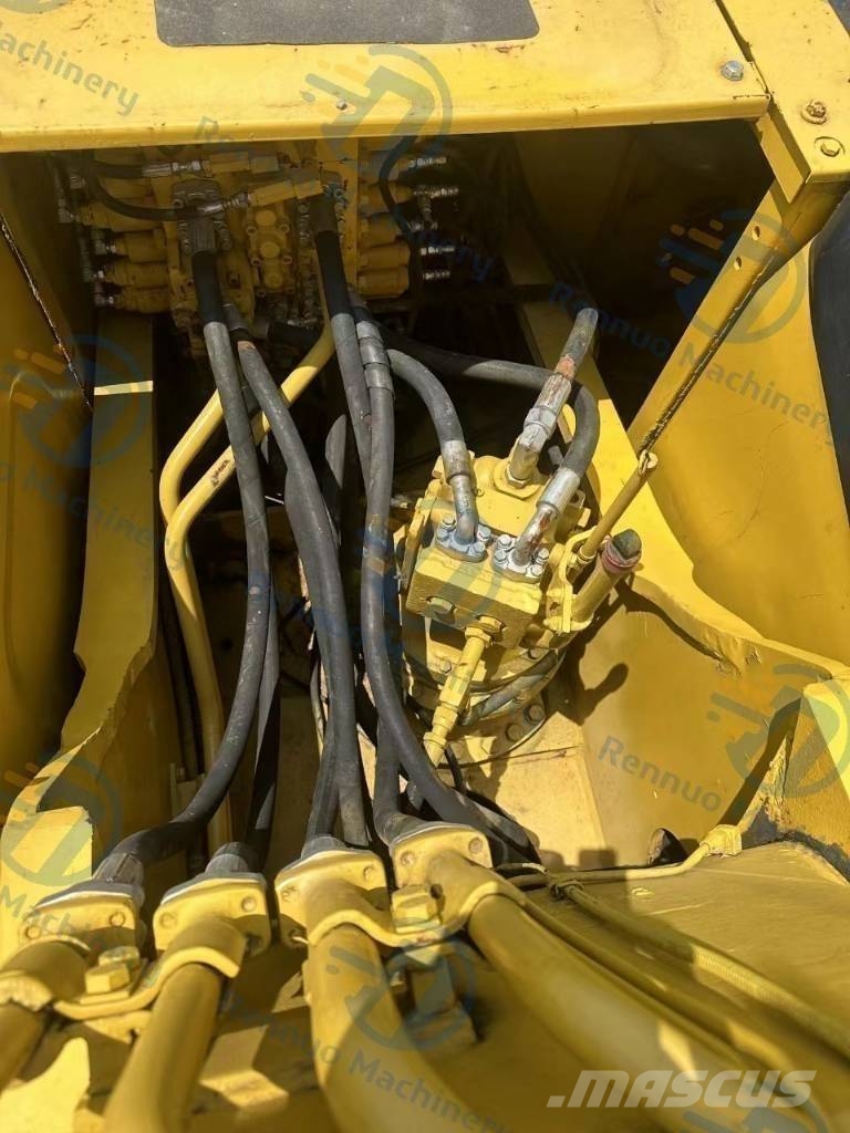 Komatsu PC220-7 Εκσκαφείς με ερπύστριες