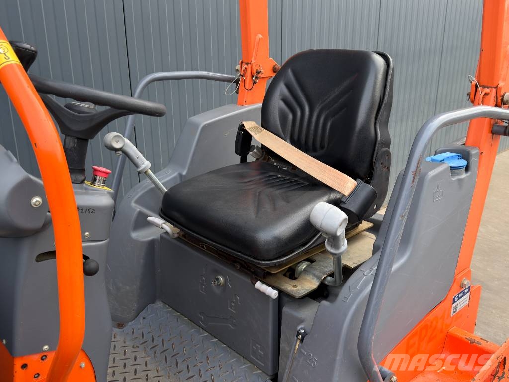 Hamm HD12 VV Dvojni valjarji