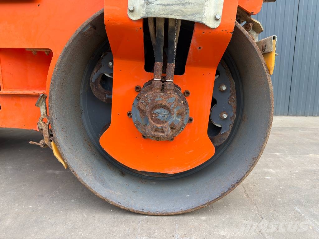Hamm HD12 VV Dvojni valjarji