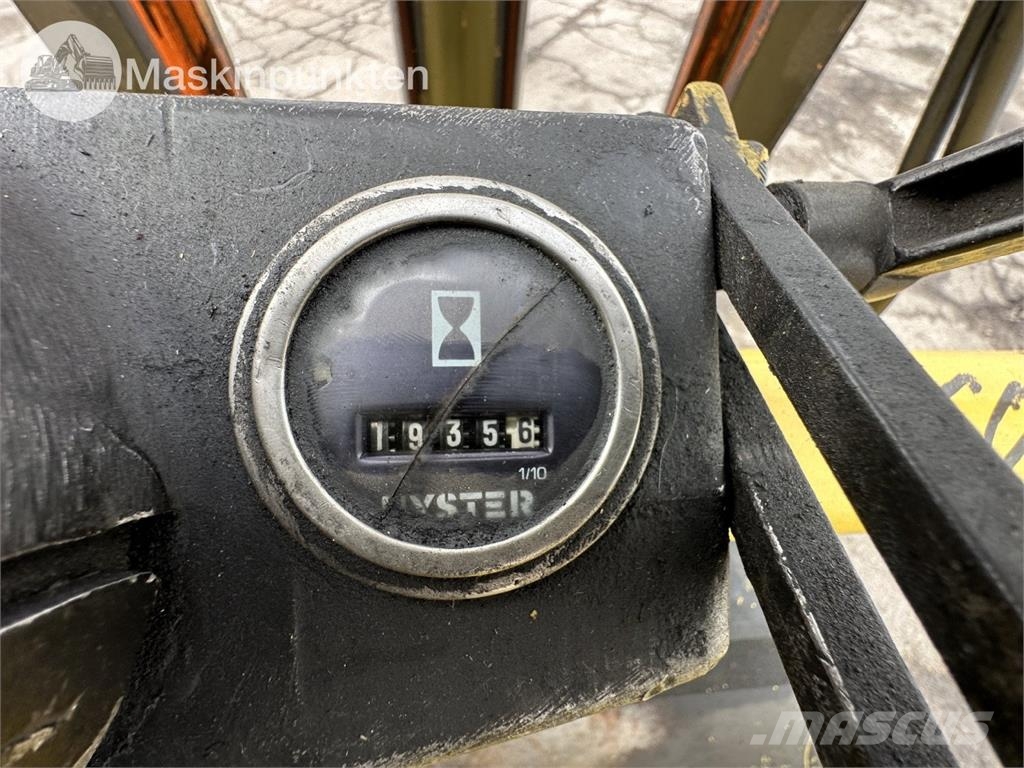 Hyster E-120B Electric forklifts
