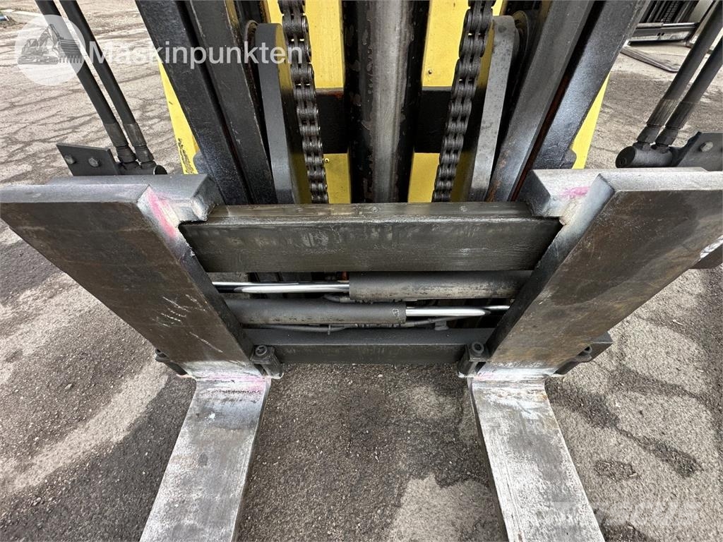 Hyster E-120B Electric forklifts