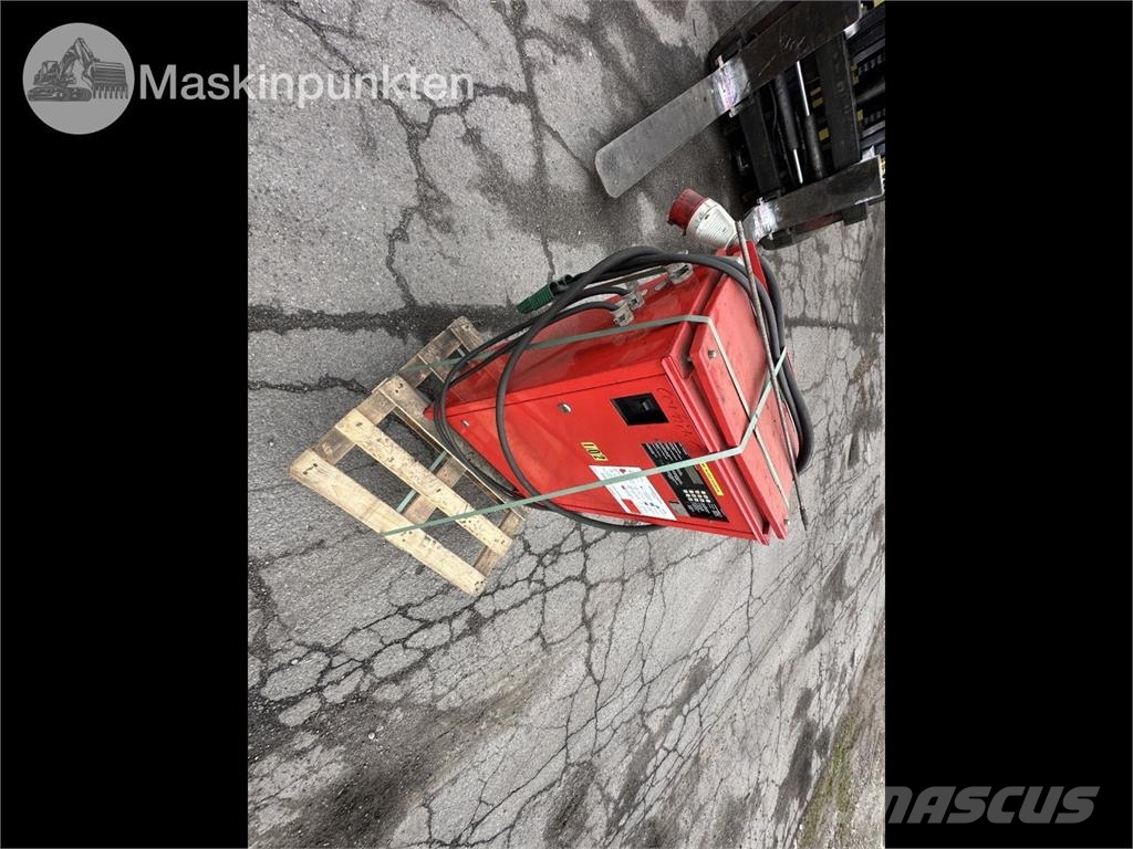 Hyster E-120B Electric forklifts