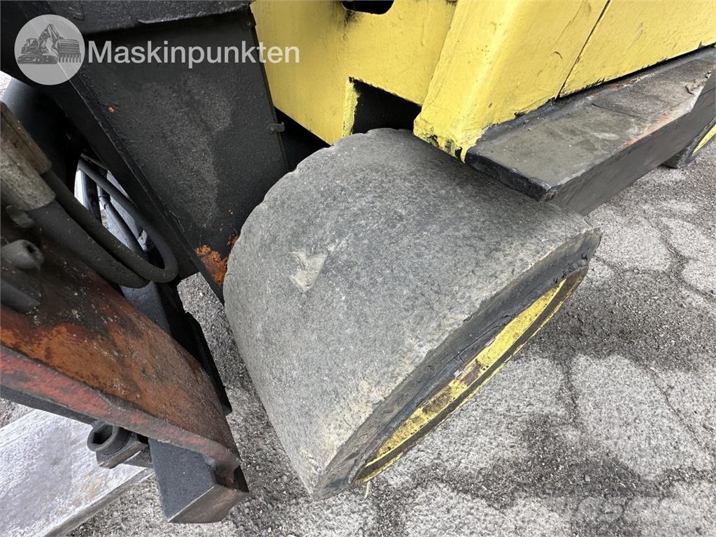 Hyster E-120B Electric forklifts