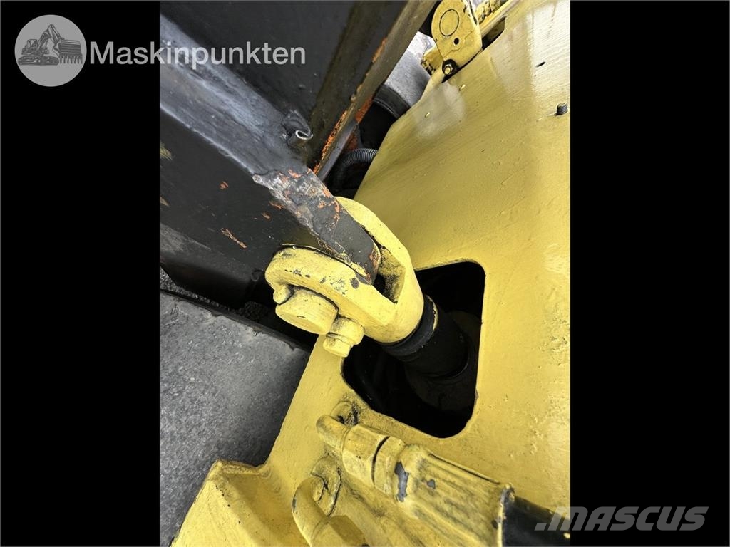 Hyster E-120B Electric forklifts
