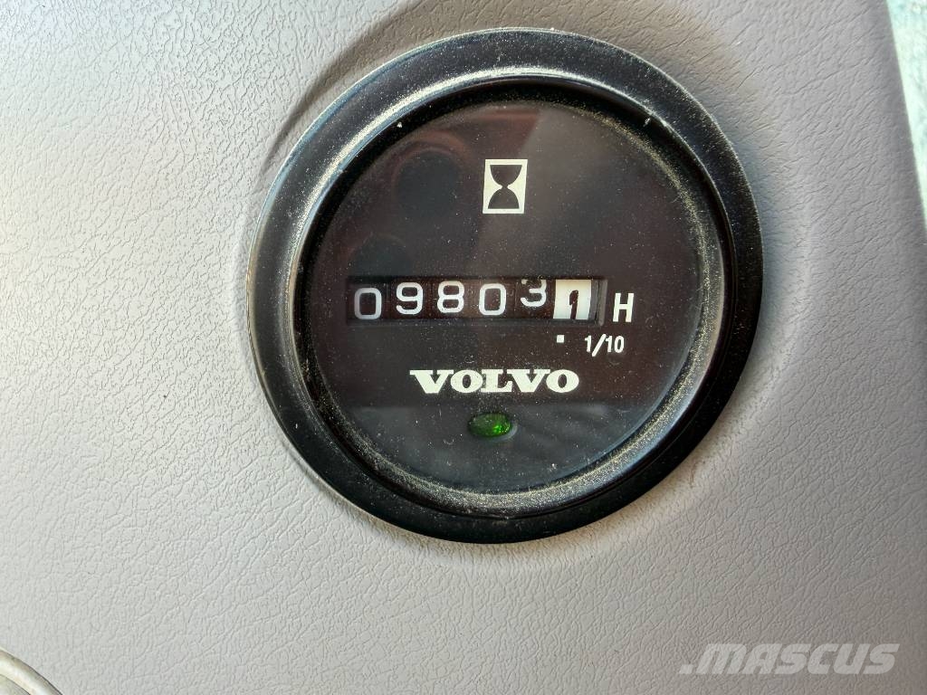 Volvo ECR 235 D Escavatori cingolati