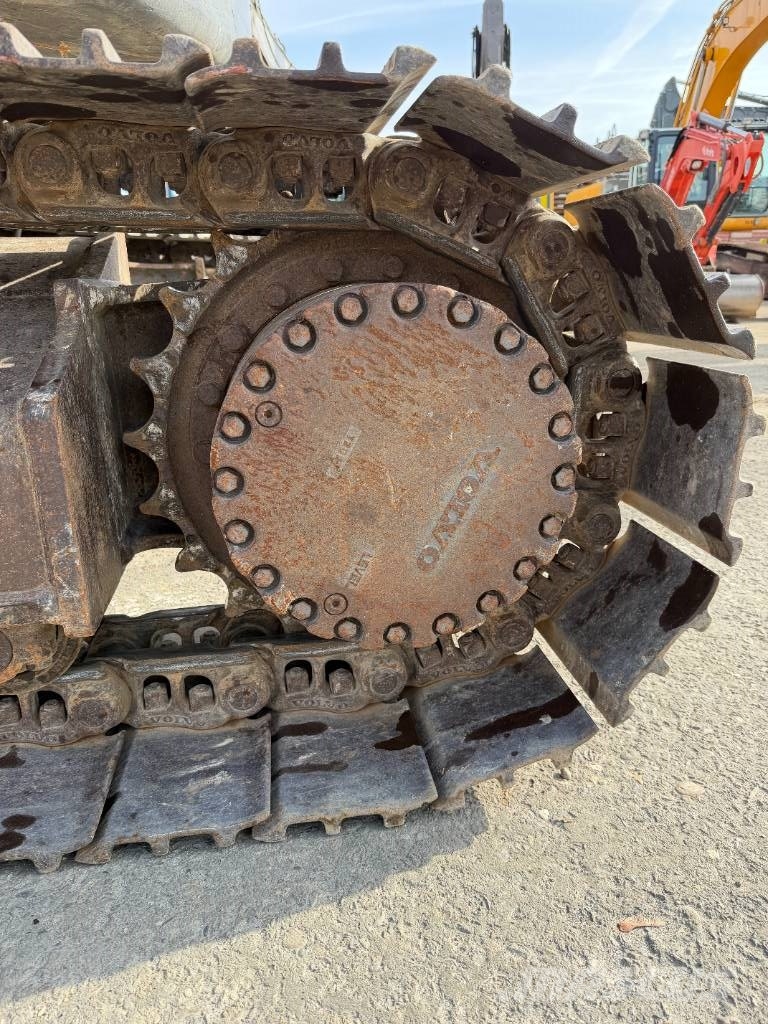 Volvo ECR 235 D Escavatori cingolati