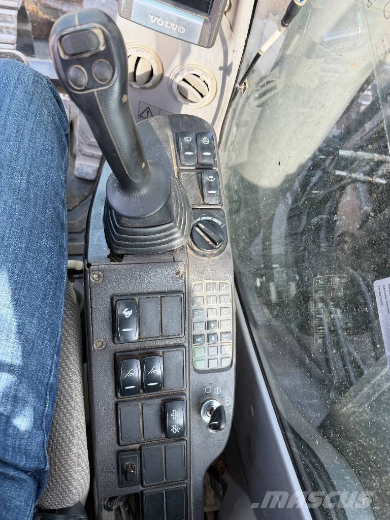 Volvo ECR 235 D Escavatori cingolati