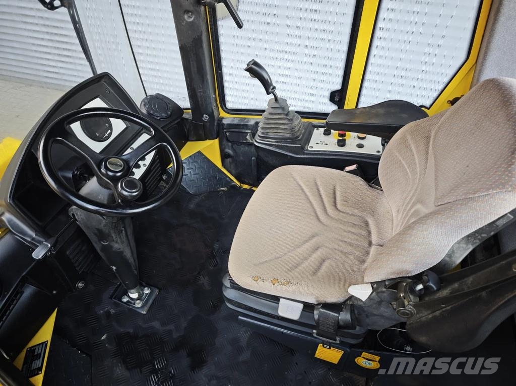 Bomag BW 177 D-4 Gummiradwalzen