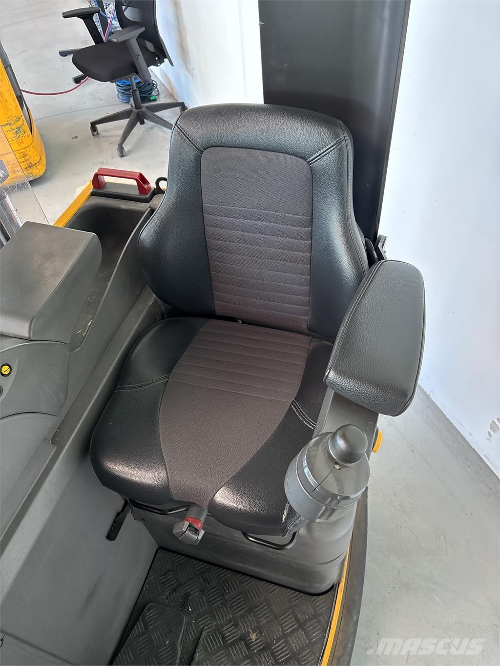 Atlet X160 Savaeigiai rietuvai