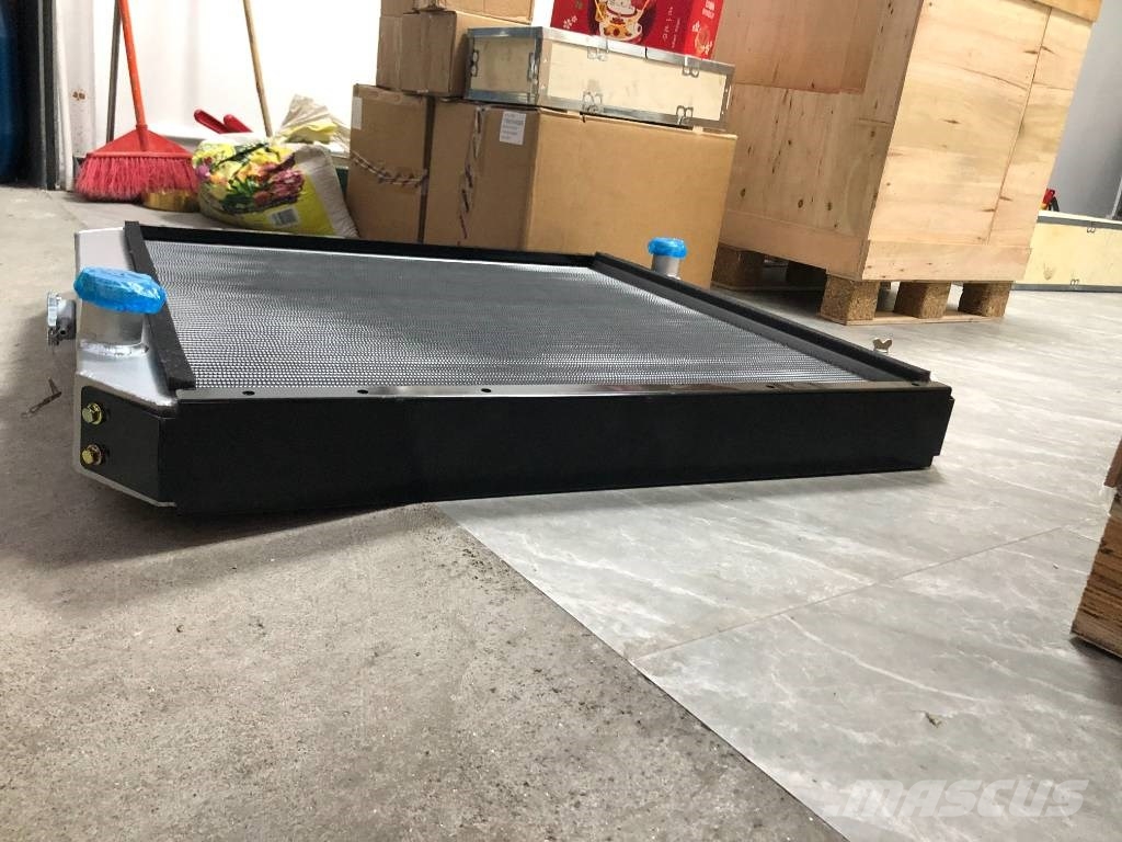 CAT E320C Water tank 라디에이터