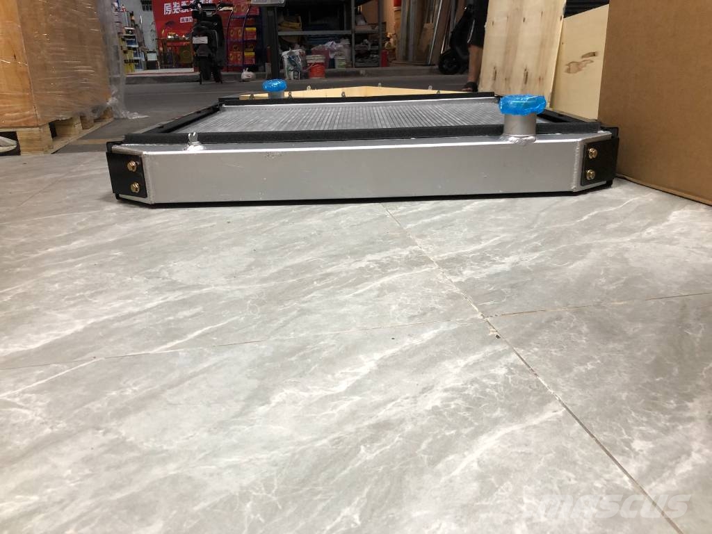 CAT E320C Water tank 라디에이터