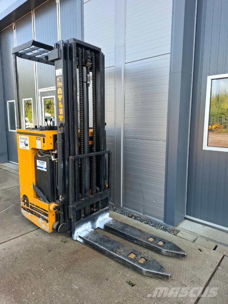 Atlet 160 SDTS Zelfrijdende stapelaars