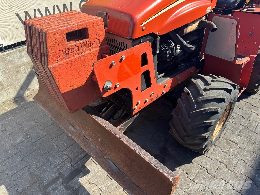 Ditch Witch RT 40 掘溝機