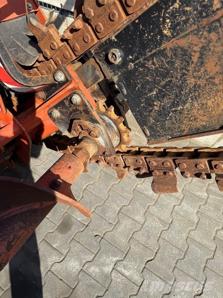Ditch Witch RT 40 掘溝機