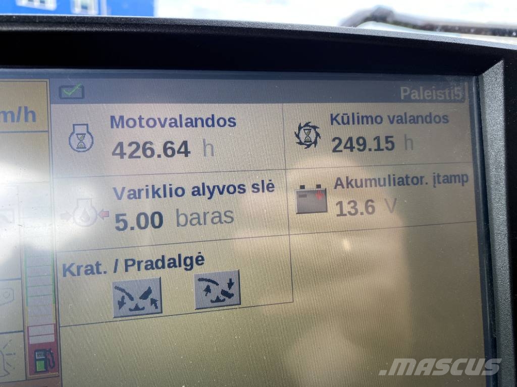 Case IH AF 7150 Derliaus nuėmimo kombainai